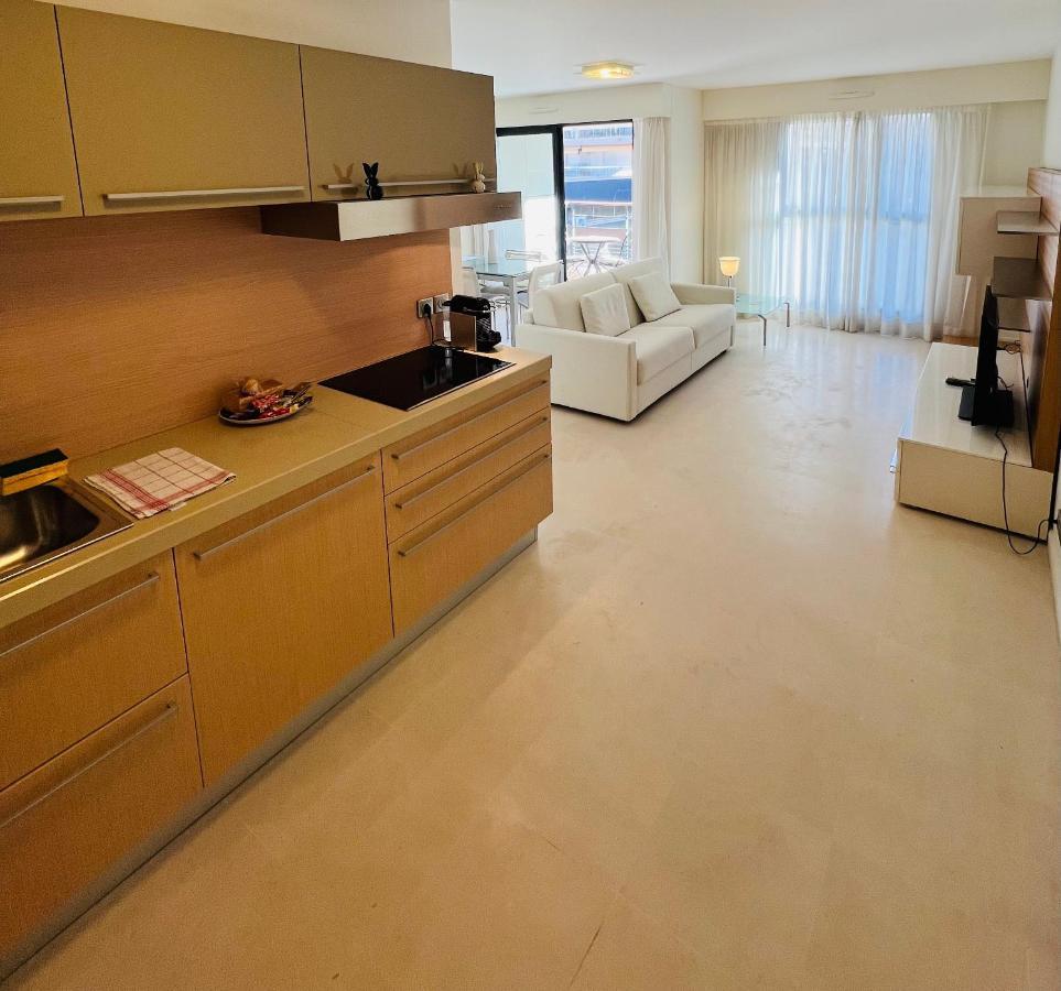 Residence Carlton Riviera Кан Екстериор снимка