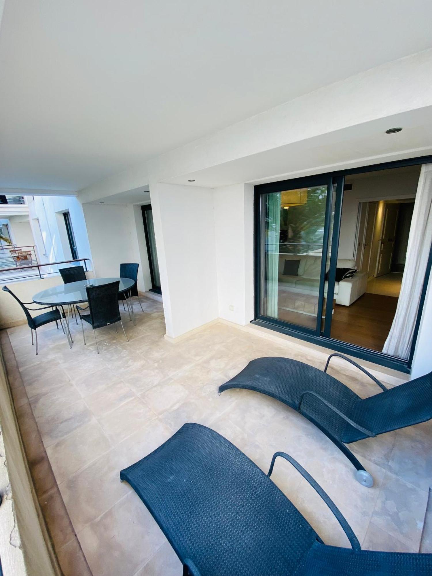 Residence Carlton Riviera Кан Екстериор снимка